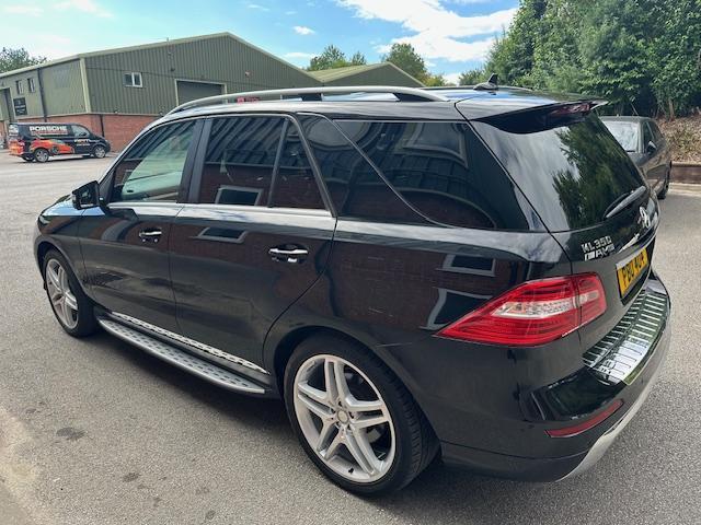 Mercedes-Benz M Class 3.0 ML350 V6 BlueTEC AMG Sport SUV 5dr Diesel G-Tronic 4WD Euro 6 (s/s) (258 ps)