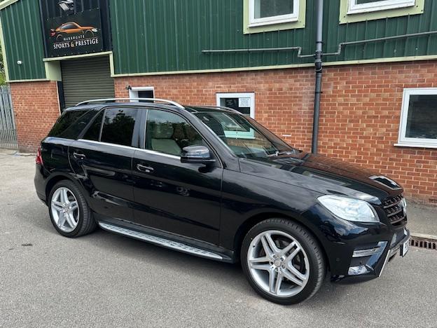 Mercedes-Benz M Class 3.0 ML350 V6 BlueTEC AMG Sport SUV 5dr Diesel G-Tronic 4WD Euro 6 (s/s) (258 ps)