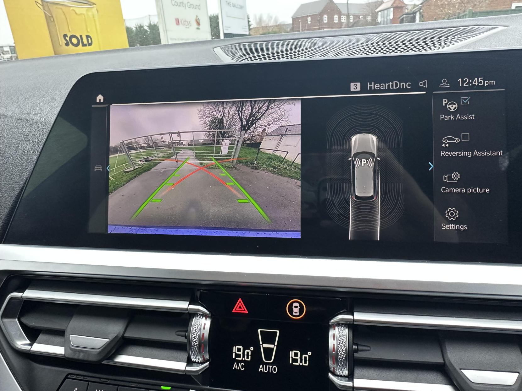 BMW 3 Series 2.0 330e 12kWh M Sport Touring 5dr Petrol Plug-in Hybrid Auto Euro 6 (s/s) (292 ps)