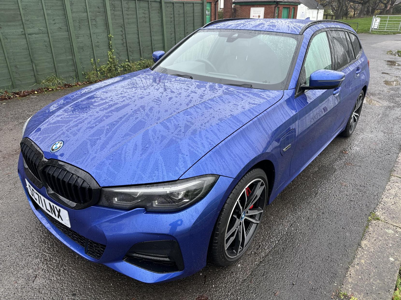 BMW 3 Series 2.0 330e 12kWh M Sport Touring 5dr Petrol Plug-in Hybrid Auto Euro 6 (s/s) (292 ps)